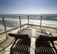 Viscount on the Beach - Sunshine Coast Tourism