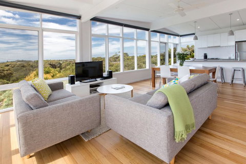 Vision Ave - Sunshine Coast Tourism 0