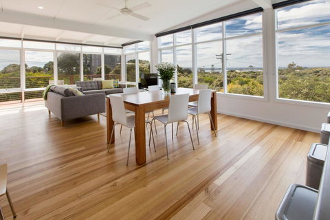 Vision Ave - Sunshine Coast Tourism 2