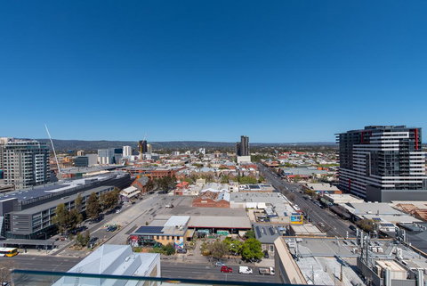 Vision On Morphett Adelaide Central - Holiday Sunshine Coast 2