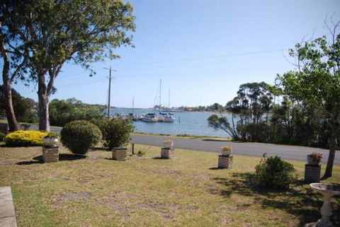 Vista-Del-Lago - Holiday Sunshine Coast 0
