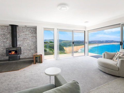 Vitamin Sea - Holiday Sunshine Coast 0