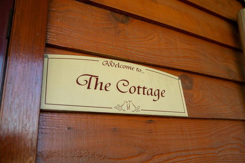 Vivere Retreat - Holiday Sunshine Coast 1