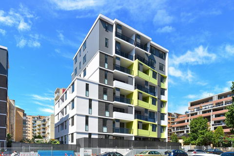 Vogue 39 Apartment - Sunshine Coast Tourism 1