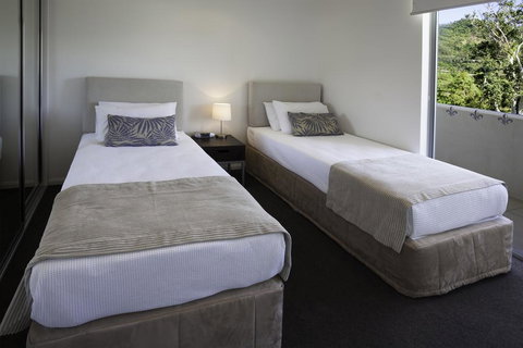 Vue Apartments Trinity Beach - Holiday Sunshine Coast 1