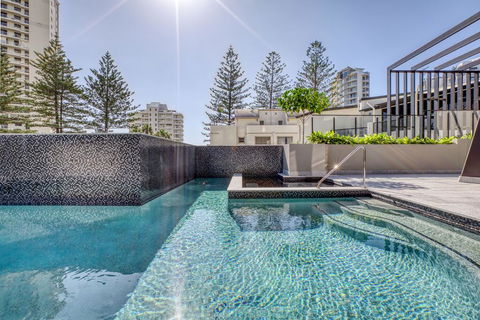 Vue Broadbeach - Sunshine Coast Tourism 2