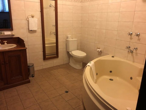 Vue Grand Hotel - Sunshine Coast Tourism 1