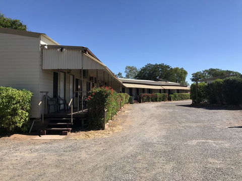 Wagon Wheel Motel - Sunshine Coast Tourism 3