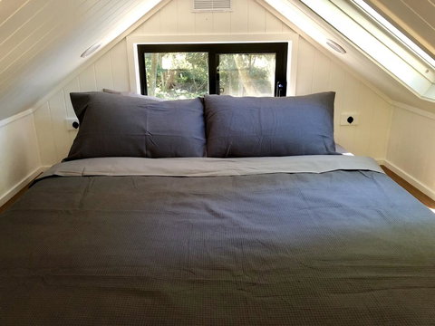 Walden Tiny House - Holiday Sunshine Coast 3