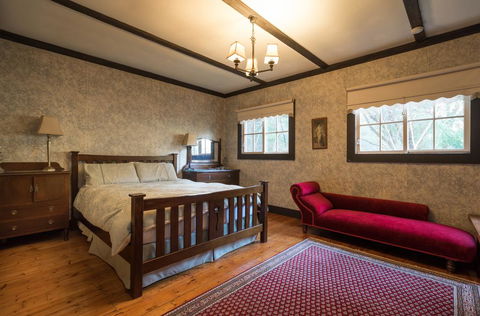 Walhalla Coach House - Sunshine Coast Tourism 1