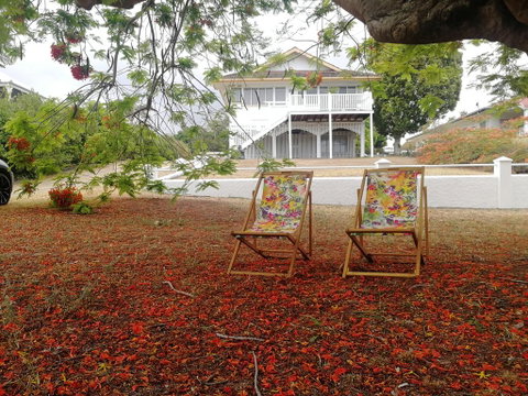 Walk To Beach Queenslander HOME In CBD Hervey Bay - Sunshine Coast Tourism 1