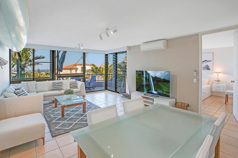 Walk To The Beach, Sunshine Beach - Holiday Sunshine Coast 3