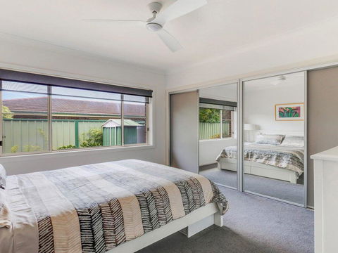 Walling-Clifton Gardens - Backing Onto Golf Course - Sunshine Coast Tourism 1
