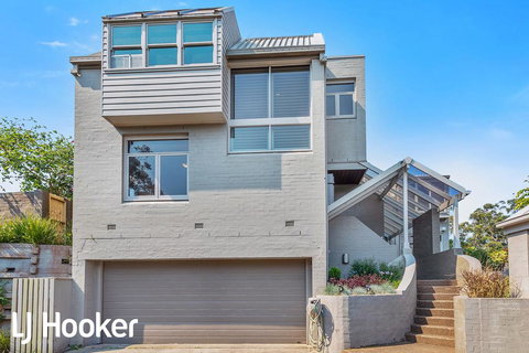 Wanda Waterview - Tranquil Treetop Surrounds - Sunshine Coast Tourism 3