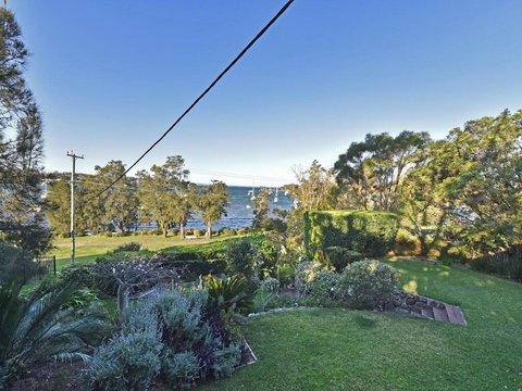 Wangi Waterfront Delight 4br Waterfront Reserve Home - Holiday Sunshine Coast 3
