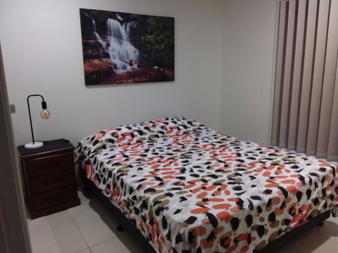 Waratah And Wattle Apartments - Holiday Sunshine Coast 3