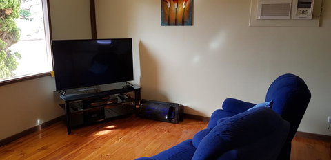 Warmont Apartments Self Contained Home - Holiday Sunshine Coast 0