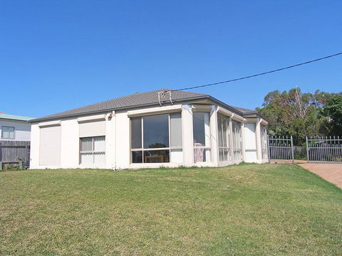 Water View House @ Orient Point - Sunshine Coast Tourism 1