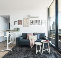 Waterfront apt on Mel Collins Street3 - Holiday Sunshine Coast