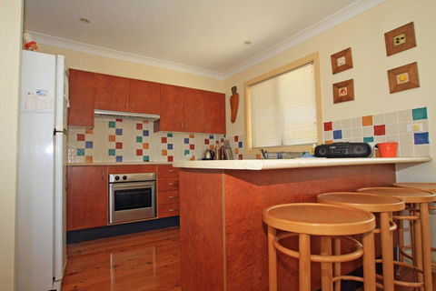 Waterfront Delight On Cater - Holiday Sunshine Coast 3