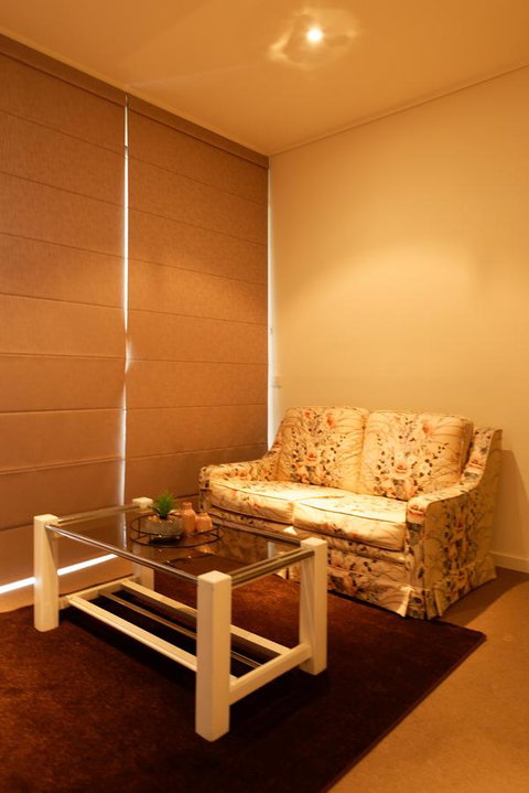 Primrose Apartment Glen Waverley - Holiday Sunshine Coast 10