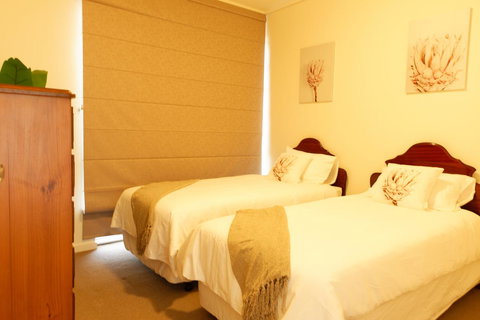 Primrose Apartment Glen Waverley - Holiday Sunshine Coast 5