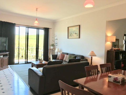 Hillâ€™s Creek Holiday Home - Sunshine Coast Tourism 11