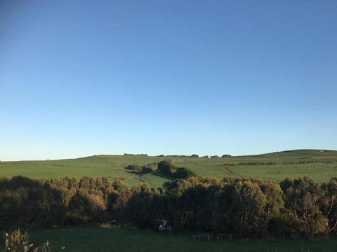 Hillâ€™s Creek Holiday Home - Sunshine Coast Tourism 1