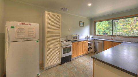 Aspens Springs Farmstay - Holiday Sunshine Coast 3