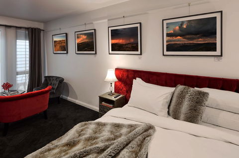 Daylesford Art Motel - Sunshine Coast Tourism 11