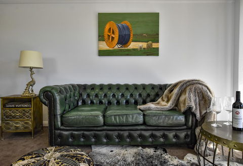 Daylesford Art Motel - Sunshine Coast Tourism 0