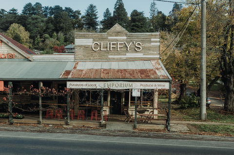 Daylesford Art Motel - Sunshine Coast Tourism 22