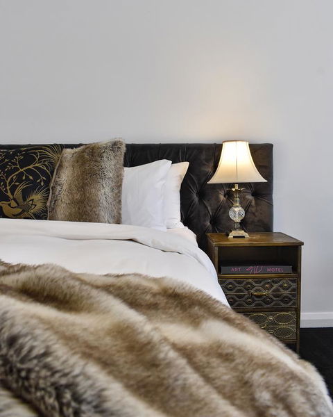 Daylesford Art Motel - Sunshine Coast Tourism 15
