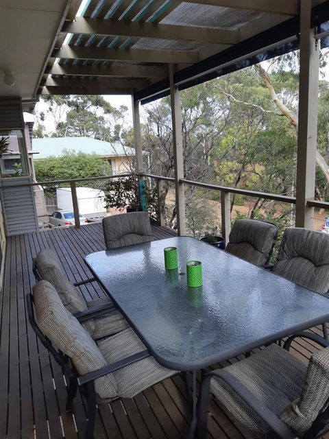 Elevated Holiday House Overlooks Tranquil Wetlands - Sunshine Coast Tourism 9