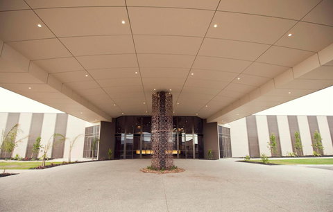 Quality Hotel Point Cook - Sunshine Coast Tourism 43