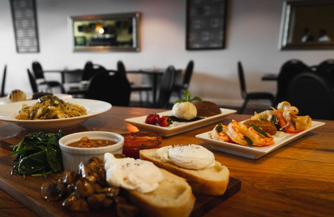 Quality Hotel Point Cook - Sunshine Coast Tourism 36