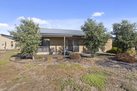 Quality Hotel Point Cook - Sunshine Coast Tourism 23