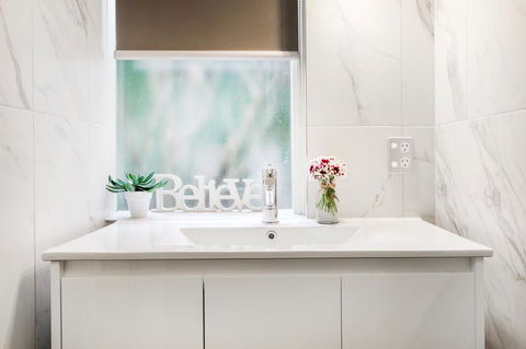 Melbourne Villa - Holiday Sunshine Coast 26