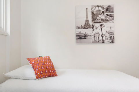 Melbourne Villa - Holiday Sunshine Coast 33