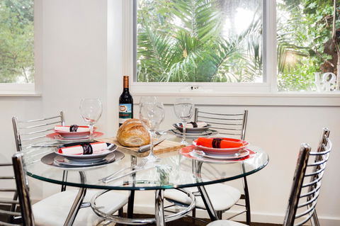 Melbourne Villa - Holiday Sunshine Coast 6