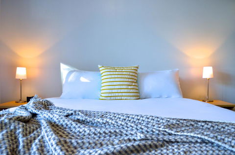 Mansfield Apartments - Sunshine Coast Tourism 0