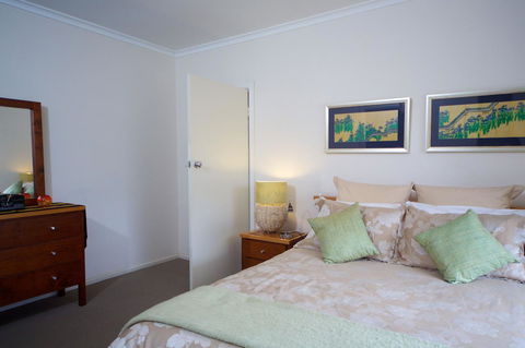 Healesville Apartments - Sunshine Coast Tourism 27