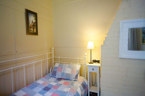 Healesville Apartments - Sunshine Coast Tourism 35