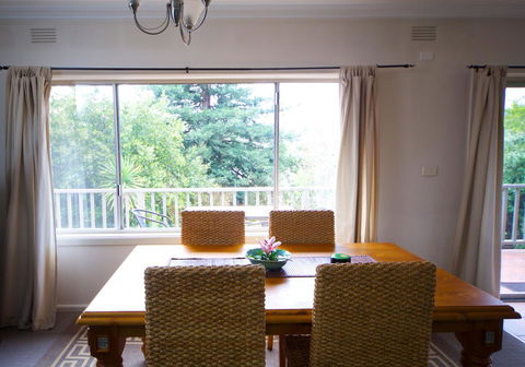 Healesville Apartments - Sunshine Coast Tourism 3