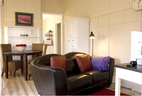 Healesville Apartments - Sunshine Coast Tourism 13