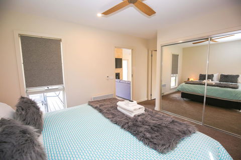 Amber Mist Villa Two - Holiday Sunshine Coast 11