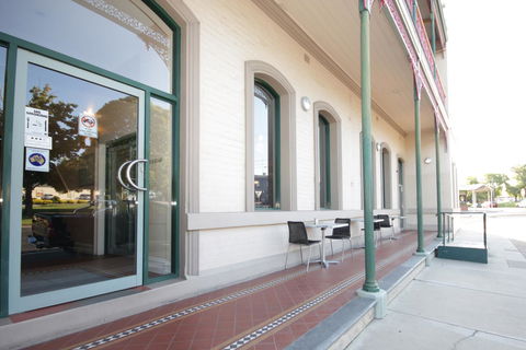 Mitchell River Tavern - Sunshine Coast Tourism 6