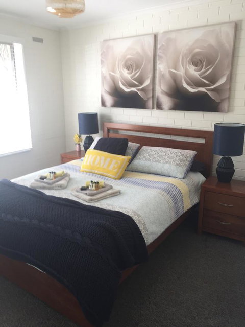 La Stella - Sunshine Coast Tourism 0