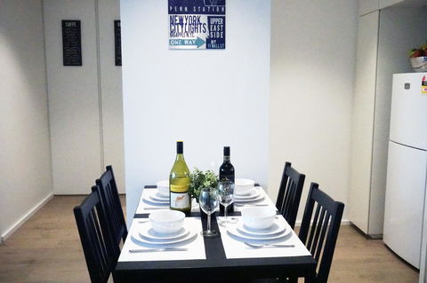 Auzzie Apartments Docklands, Melbourne - Holiday Sunshine Coast 9