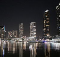 Auzzie Apartments Docklands Melbourne